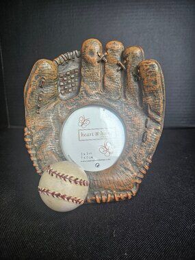 Connoisseur Heart Home Baseball Mitt And Baseball Shaped Picture Frame 3" Photo